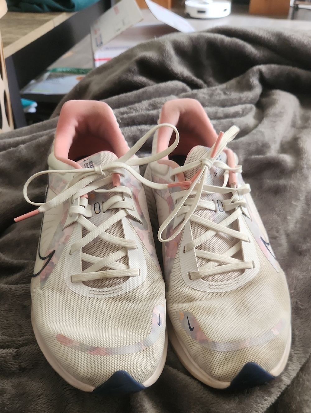 Nike Women’s Mesh Running Sneakers in Cream with Pink Accents